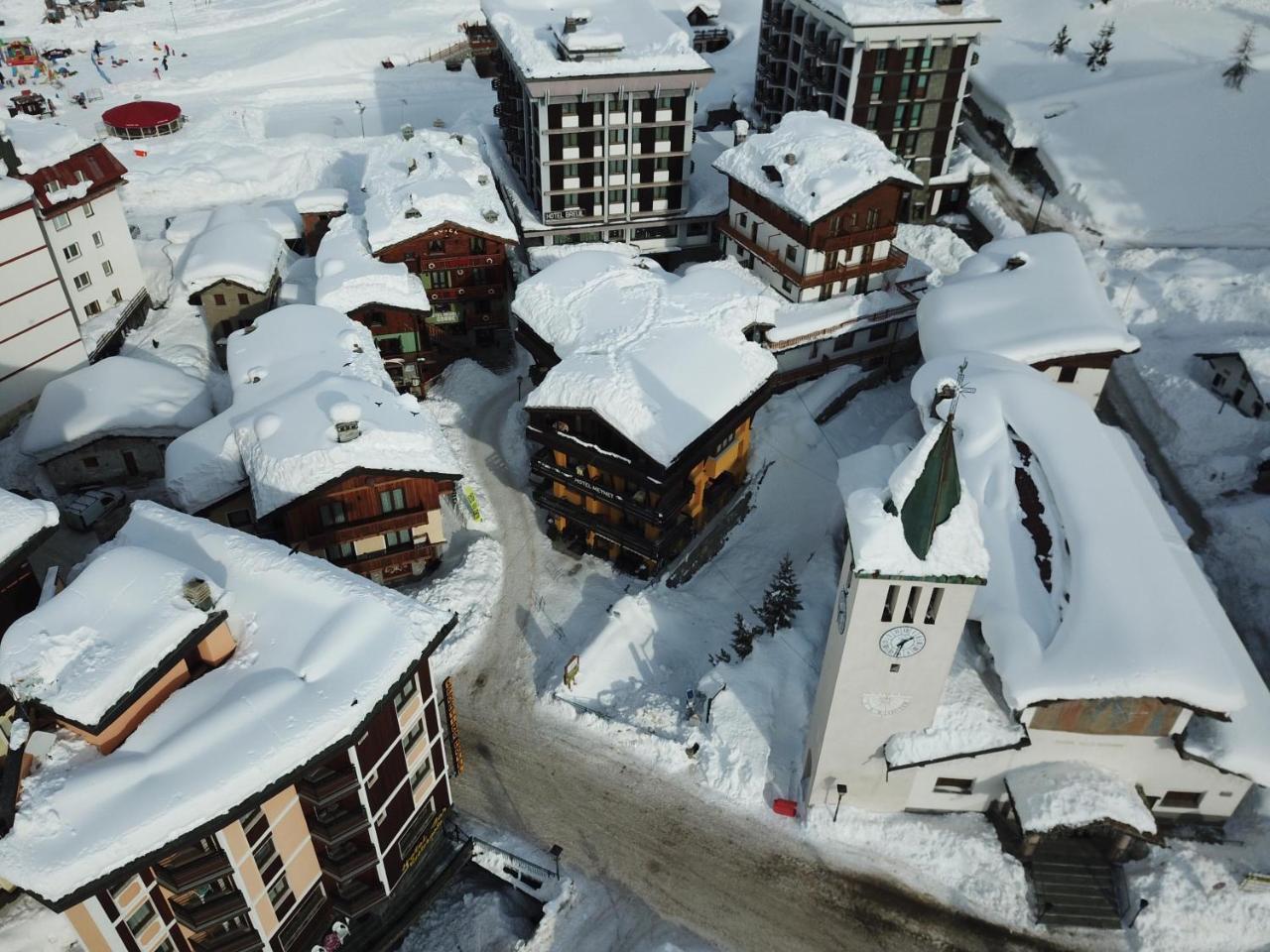 Hotel Meynet Breuil-Cervinia Extérieur photo